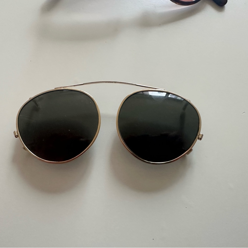 MOSCOT Miltzen Tortoise sunglasses + Limited Edition Clip & Accessories - Picture 10 of 11